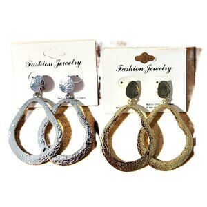 2 pair of Fashionable dangle earrings gold & silver